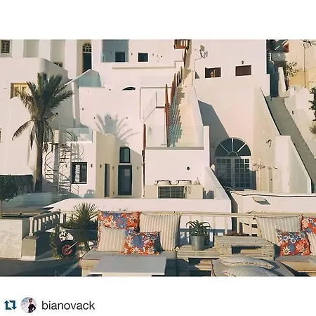 호텔 Porto Carra 산토리니