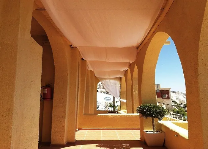 호텔 Porto Carra 산토리니