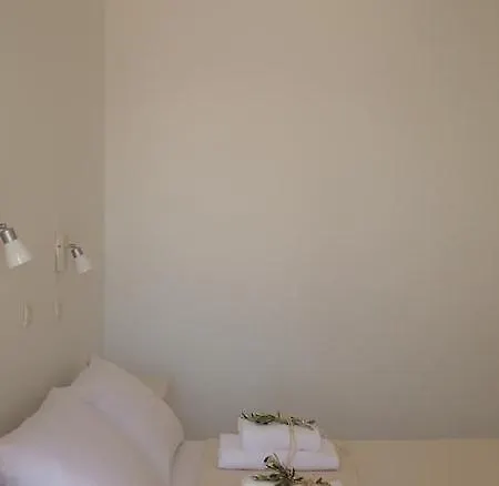 Porto Carra Отель Тира